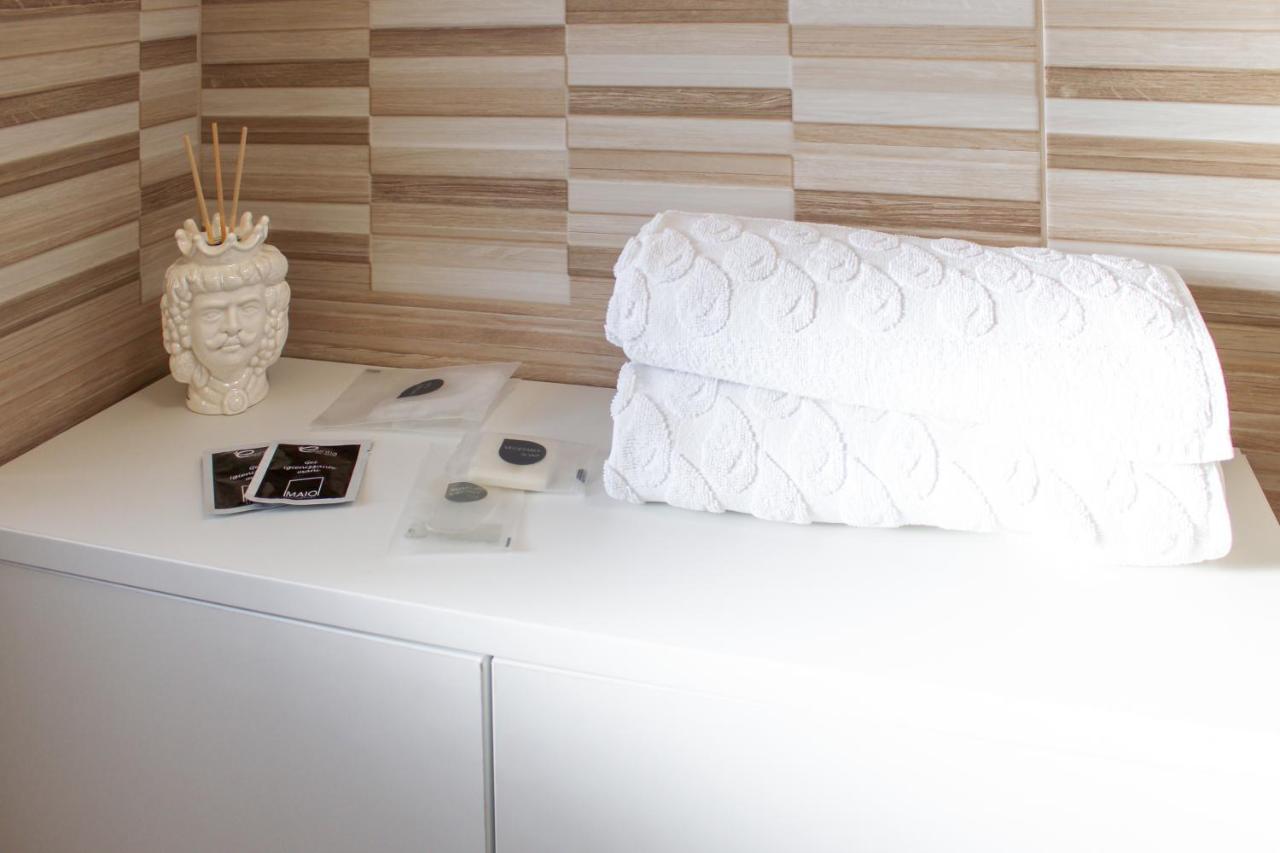 Duca D'Aosta Terrace, Skypool & Sauna أكيدولتشي المظهر الخارجي الصورة