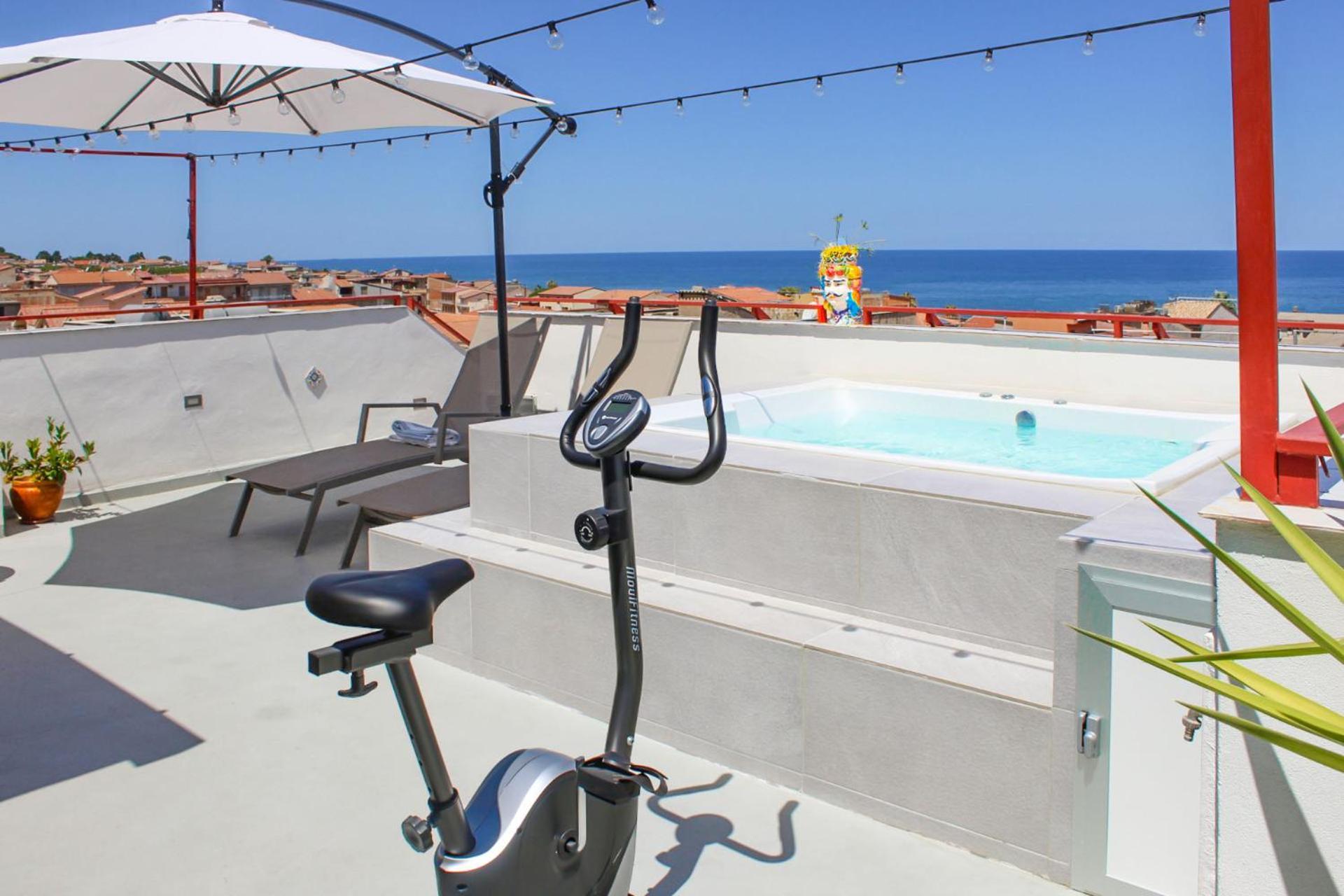 Duca D'Aosta Terrace, Skypool & Sauna أكيدولتشي المظهر الخارجي الصورة
